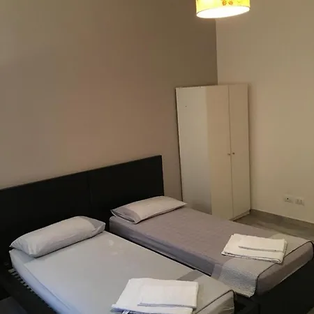 Real Fly Bed & Breakfast
